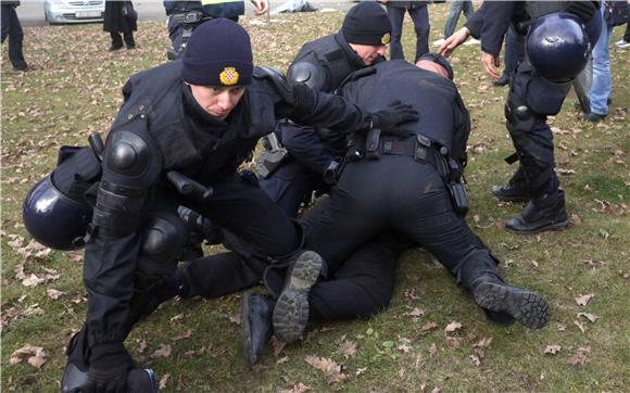 Odvjetnik dvojice uhićenih ne odbacuje mogućnost da je opsežna policijska akcija povezana s Dinamom