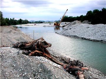 Zeleni forum: Izmjenama Zakona o vodama dopušta se nekontrolirana eksploatacija sedimenta iz rijeka 