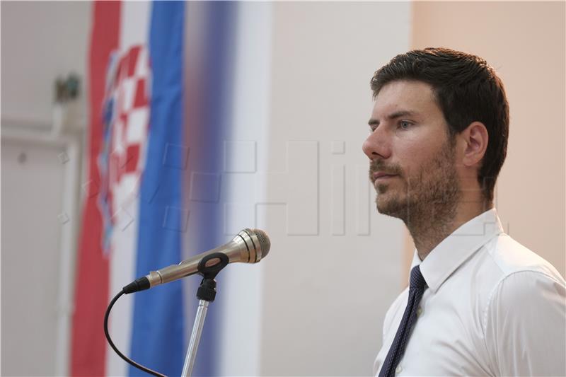 Former Human Shield member Ivan Pernar forms new party