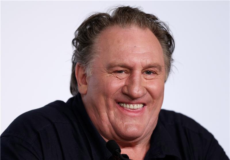 Gerard Depardieu prodao pariški restoran, sav inventar ide na dražbu