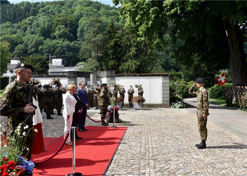 Grabar-Kitarović u dvodnevnom službenom posjetu Švicarskoj Konfederaciji