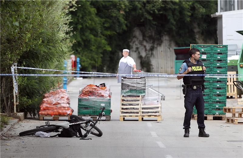 Dvojica pljačkaša upala u banku na Črnomercu - jedan ranjen i uhićen, drugi u bijegu