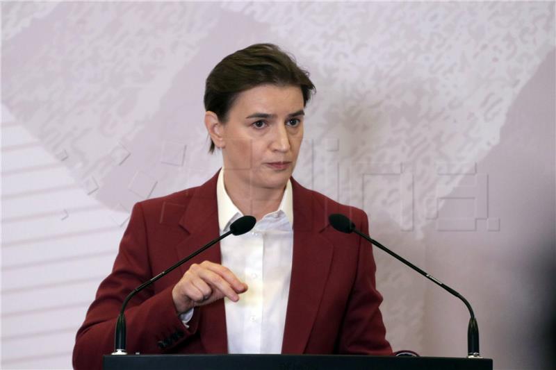 Premijerka Srbije Brnabić: U Srebrenici je počinjen "užasni zločin" no treba se prestati vraćati u prošlost