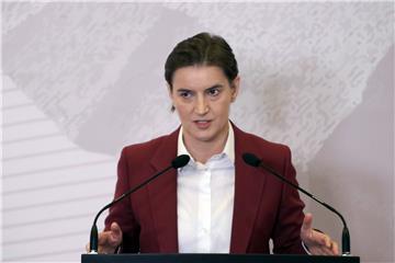 Premijerka Srbije Brnabić: U Srebrenici je počinjen "užasni zločin" no treba se prestati vraćati u prošlost