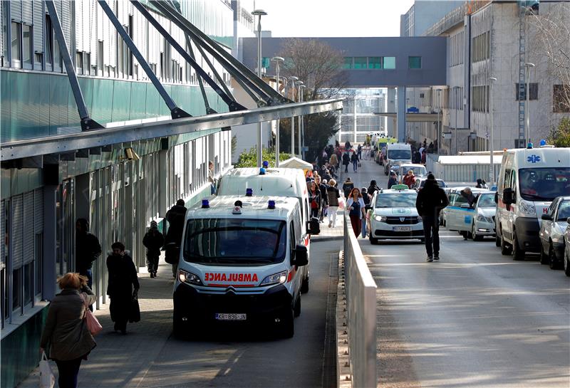 Nesreća na naplatnim postajama: Žena i dijete stabilno, muškarac i dalje životno ugrožen