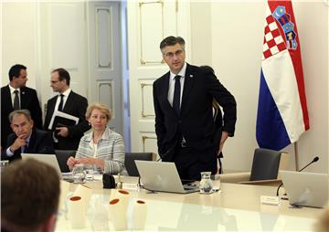 Ministri: Plenković će odlučiti tko odlazi iz Vlade 