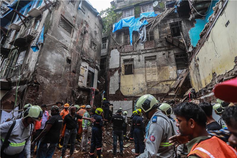 INDIA ACCIDENTS BUILDING COLLAPSED