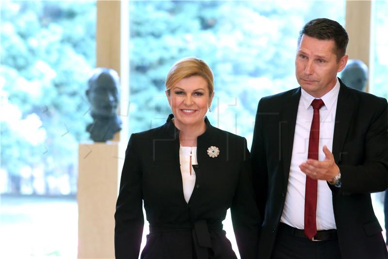 Kolinda Grabar-Kitarović primila u posjet djecu iz Srebrenice