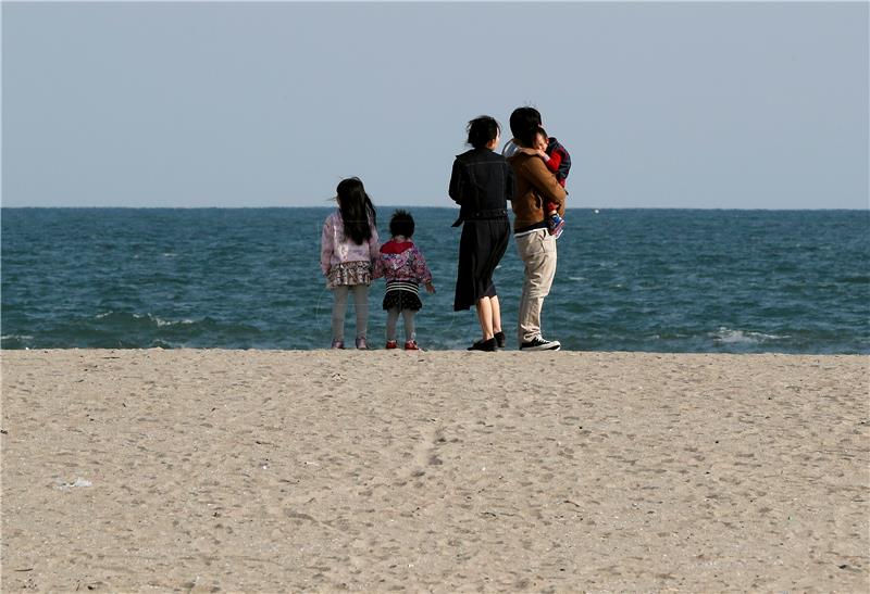 Plaža u Fukushimi otvorena za plivače osam godina nakon nuklearne katastrofe