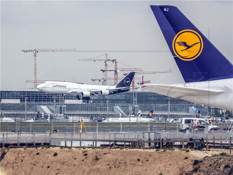 (FILE) GERMANY EGYPT TRANSPORT CAIRO AIRPORT LUFTHANSA