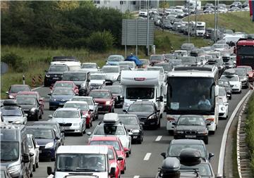 Hrvatska ulazi u špicu sezone: HAK objavio savjete za izbjegavanje prometnih gužvi