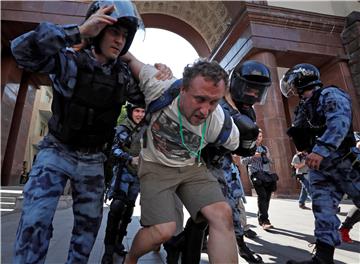 RUSSIA ELECTIONS PROTEST