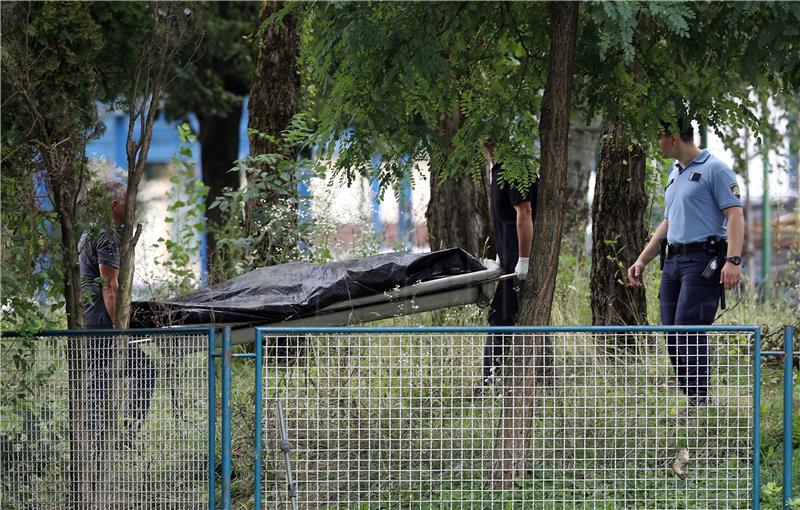 Mrtvozornici odnjeli tijelo šesterostrukog ubojice