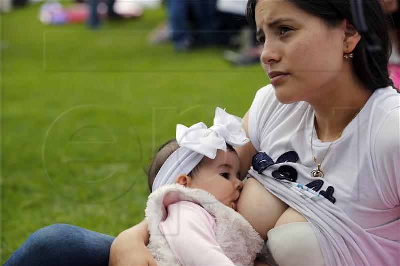 COLOMBIA BREASTFEEDING