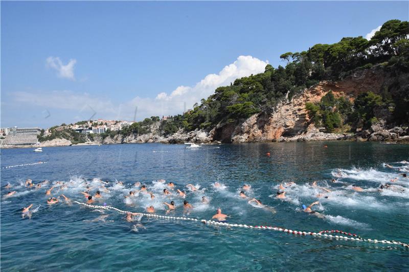 Dubrovnik - 11. Memorijalni plivački maraton „Đuro Kolić“