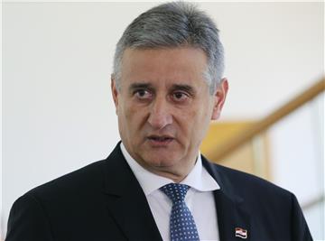 Karamarko: Ozbiljno razmišljam o kandidaturi za predsjednika HDZ-a