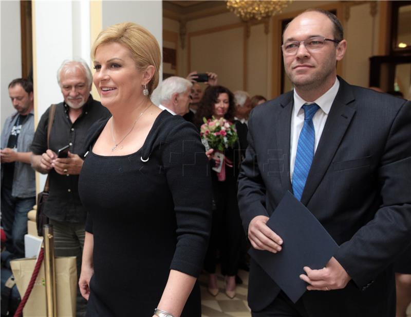 HDZ officials confident Grabar-Kitarovic will win 2nd term