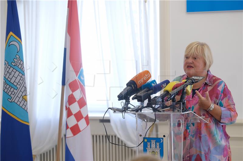 Konferencija za novinare Anke Mrak - Taritaš