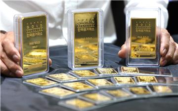 (FILE) SOUTH KOREA USA GOLD PRICE