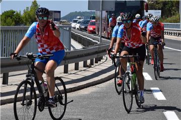 Memorijalni biciklistički ultramaraton „Ovčara - Knin - Dubrovnik“ stigao do cilja