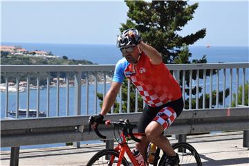 Memorijalni biciklistički ultramaraton „Ovčara - Knin - Dubrovnik“ stigao do cilja