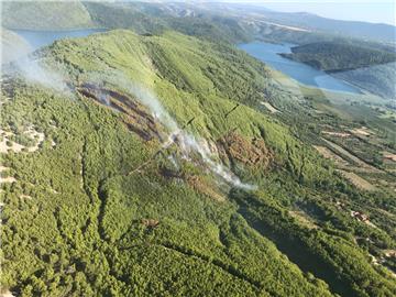 Airtractor HRZ-a natapa požarište kod Skradina