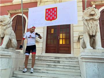 U Pučišćima biciklistički everesting za Bračke pupoljke