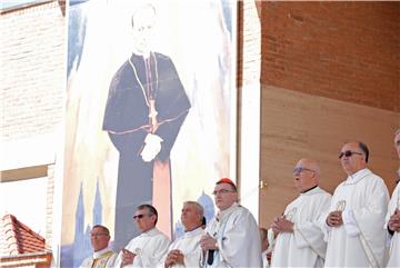 Bozanić predvodio misno slavlje povodom Velike Gospe u Mariji Bistrici