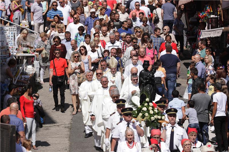 Bozanić predvodio misno slavlje povodom Velike Gospe u Mariji Bistrici