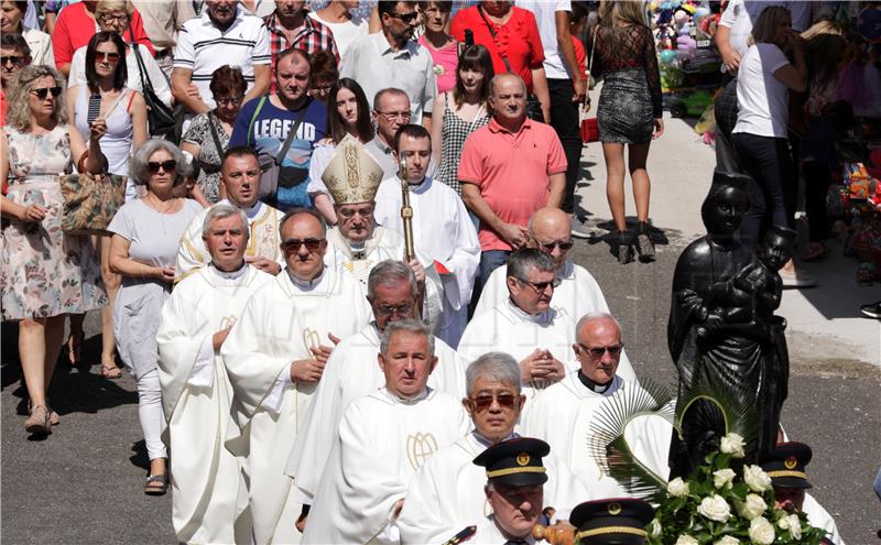 Bozanić predvodio misno slavlje povodom Velike Gospe u Mariji Bistrici