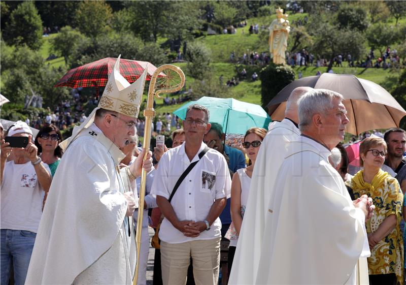 Bozanić predvodio misno slavlje povodom Velike Gospe u Mariji Bistrici