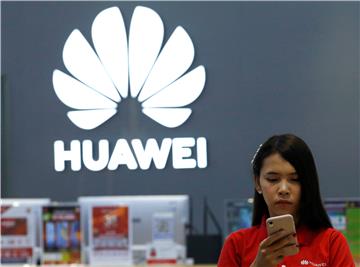 EISA: Najbolji pametni telefon za 2019.-2020. Huawei P30 Pro