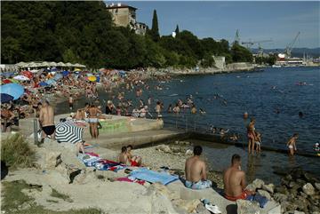 Riječke plaže pune kupača