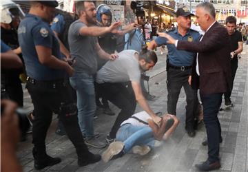 TURKEY MAYORS REPLACED PROTEST