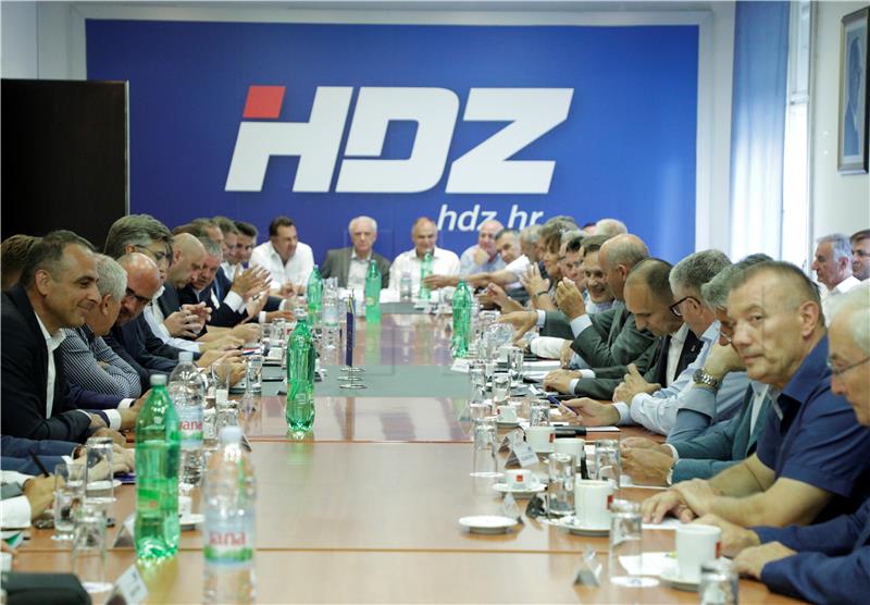 Predsjedništvo i Nacionalno vijeće HDZ-a