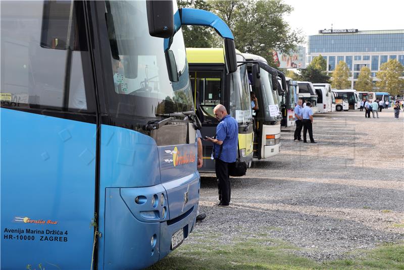 Vozači autobusa počeli štrajk upozorenja