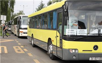 Vozači autobusa ispred Ministarstva mora, prometa i infrastrukture