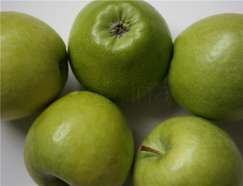 Price of imported apple 133% higher than price of Croatian apple