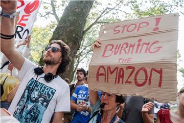 BELGIUM DEMONSTRATION FOR AMAZON