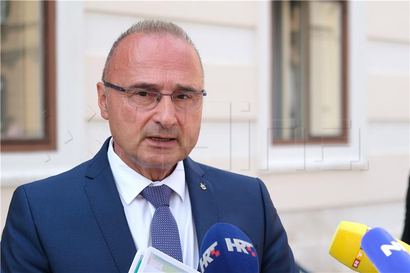 Croatian FM calls on Serbia to refrain from provocative actions