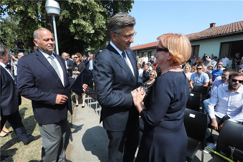 Otkriveno spomen-obilježje snimatelju HRT-a Žarku Kaiću