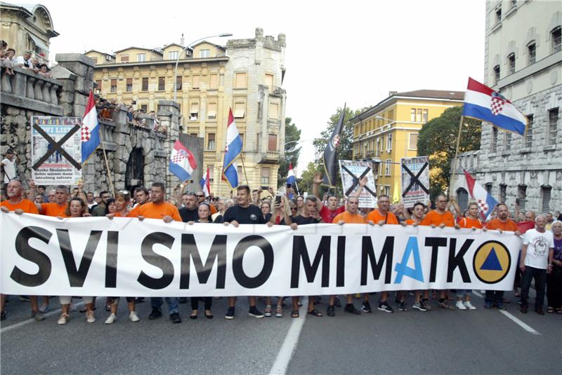 An estimated 2,000 rally in support to man accused by 70-year-old of Viskovo incident