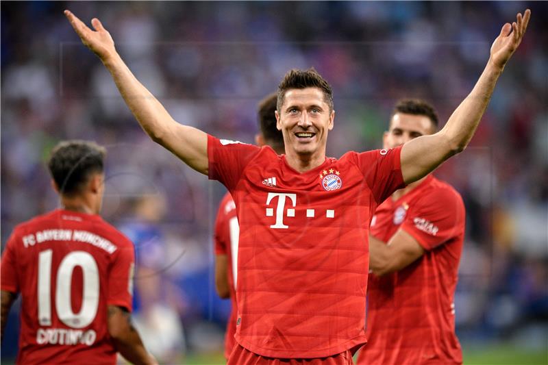 Lewandowski produžio ugovor s Bayernom