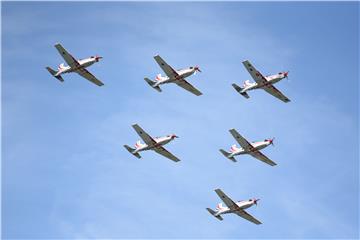 Na sinjskom Piketu održan Sinj Airshow 2019.