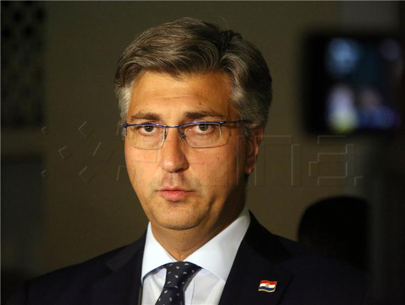 Plenković: Za zdravu političku kulturu nužno da manjine budu uz većinu