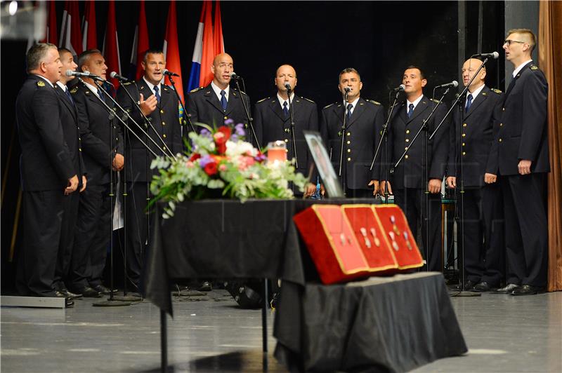 Komemoracija za komodora Ivicu Tolića