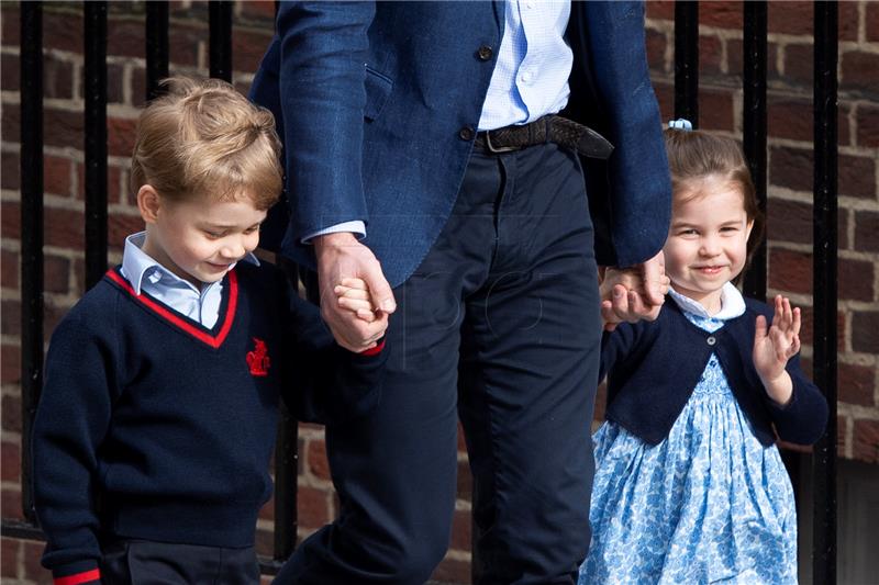 Princeza Charlotte krenula u školu