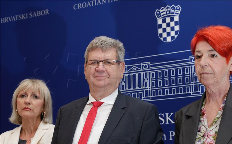 Održana konferencija za novinare Kluba zastupnika HSS-a i Demokrata