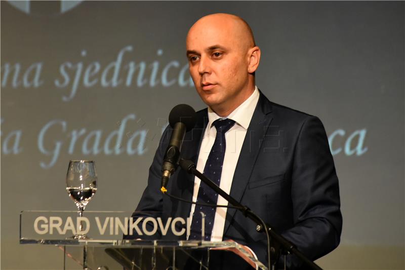 Vinkovačko Gradsko vijeće - važne odluke za demografski i gospodarski oporavak