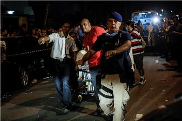 A fire in a hospital forces the evacuation of patients in Rio de Janeiro